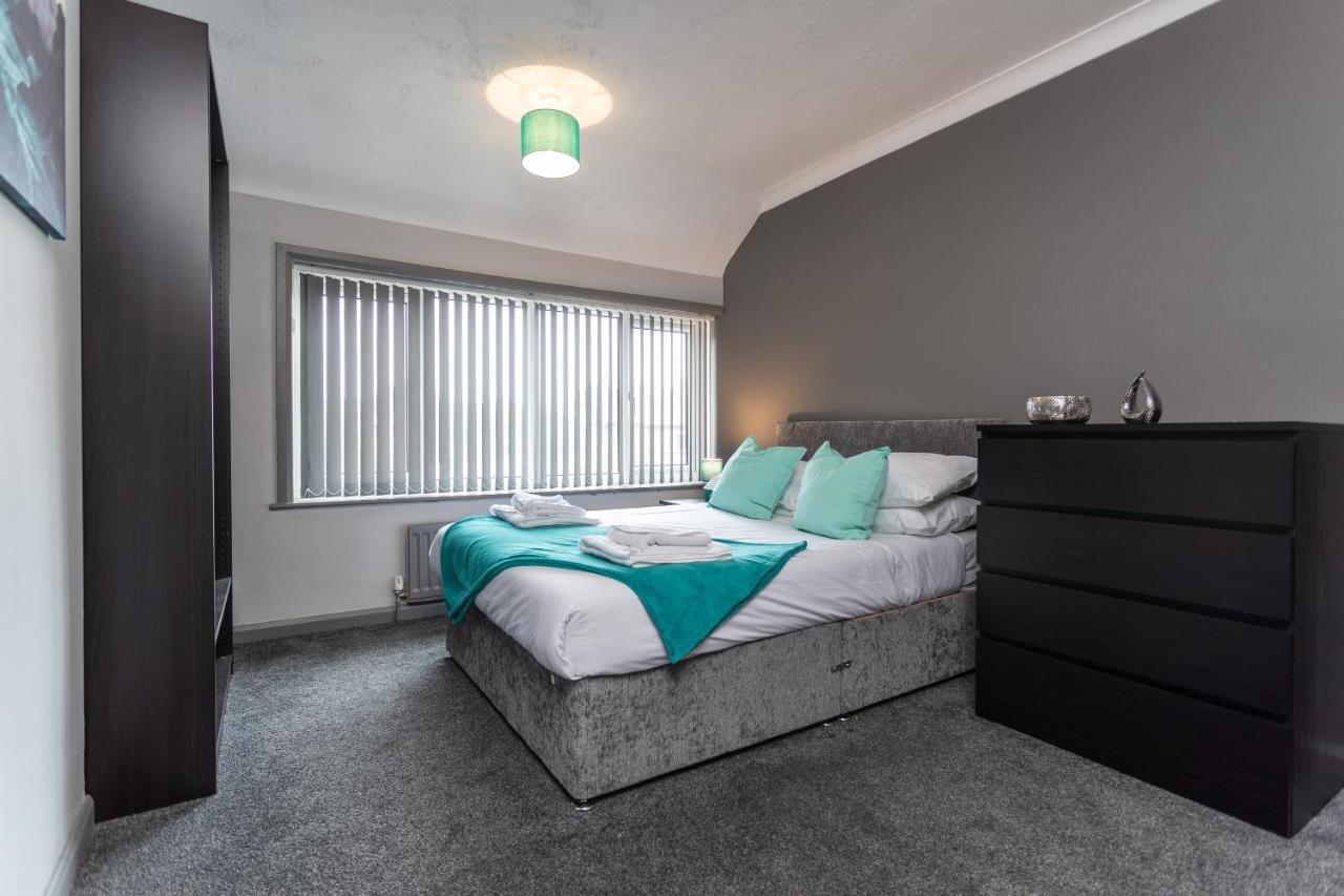 James Cook Accommodation Мидлсбро Экстерьер фото